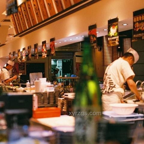 门店全关，知名网红餐饮品牌倒下深度解析